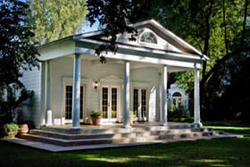 The outdoor area of the White House