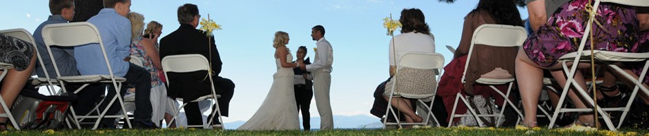 Bride and groom saying their wedding vows